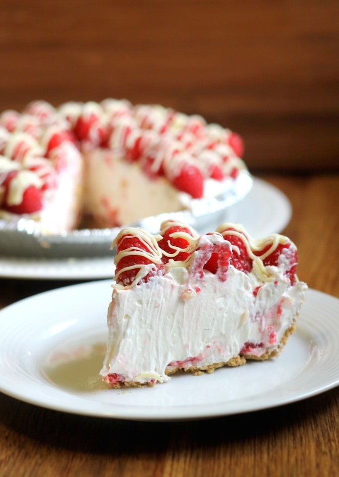 Raspberry White Chocolate Cheesecake Pie