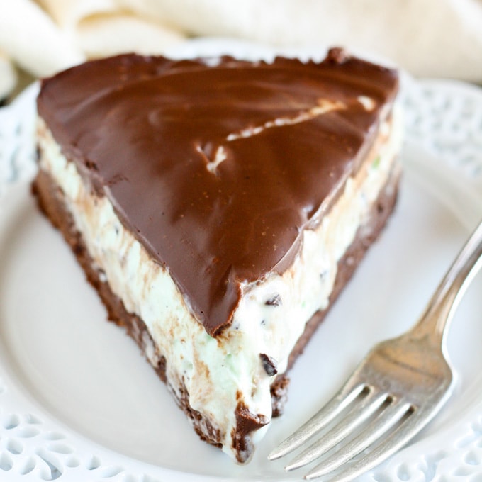 Mint Chocolate Chip Ice Cream Brownie Pie